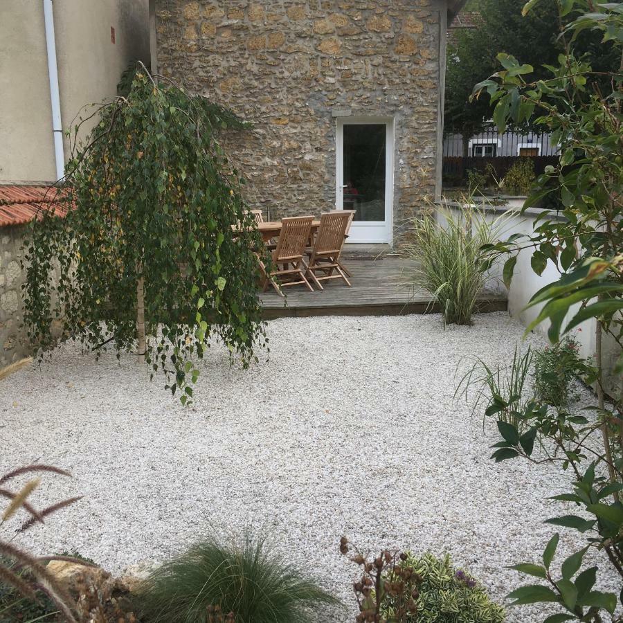 Au Tilleul Apartment Mezieres-sur-Seine Екстериор снимка