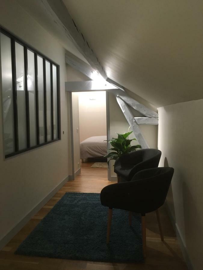 Au Tilleul Apartment Mezieres-sur-Seine Екстериор снимка