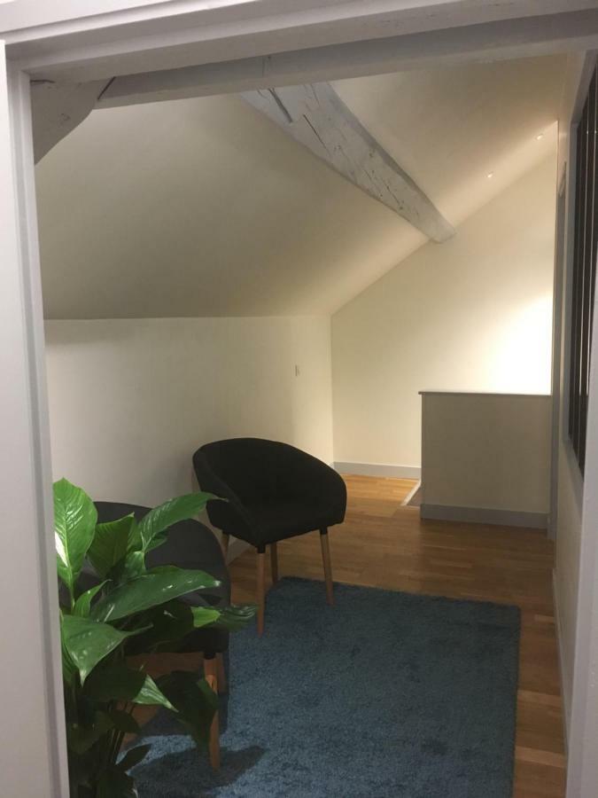 Au Tilleul Apartment Mezieres-sur-Seine Екстериор снимка